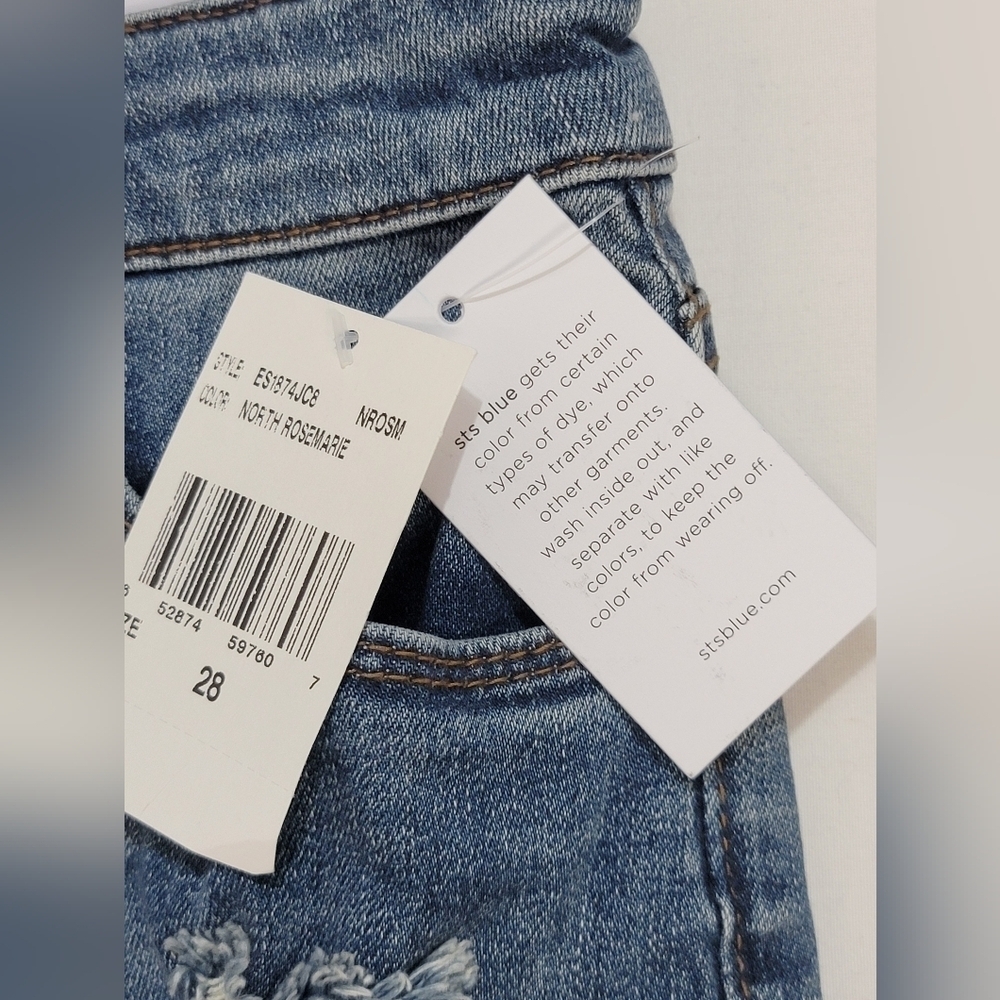 STS BLUE Aubrey Short Size 28-in   10in high rise denim short, distressed - Picture 2 of 11
